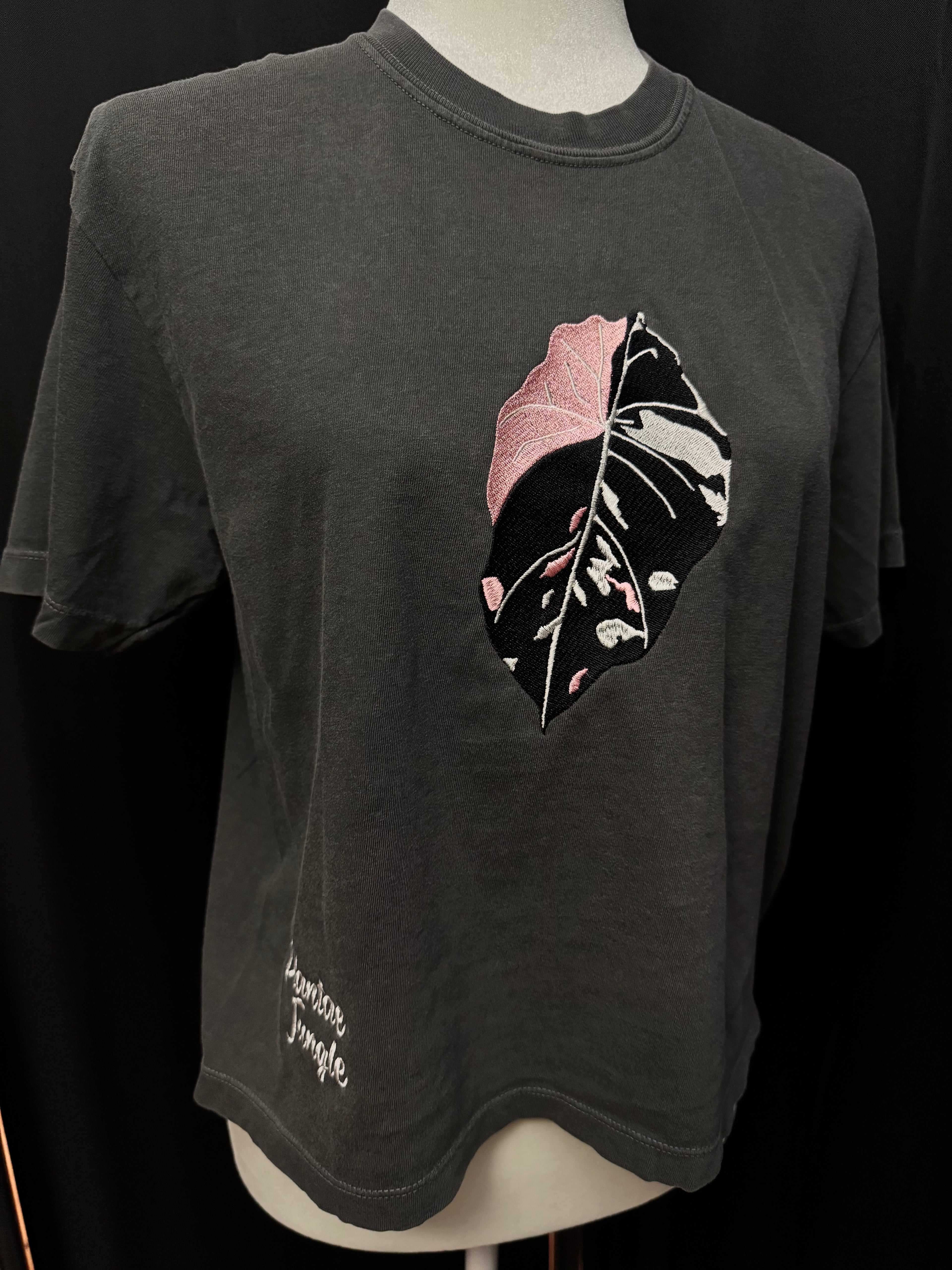 T-Shirt - Embroidered Alocasia pink black velvet Variegated