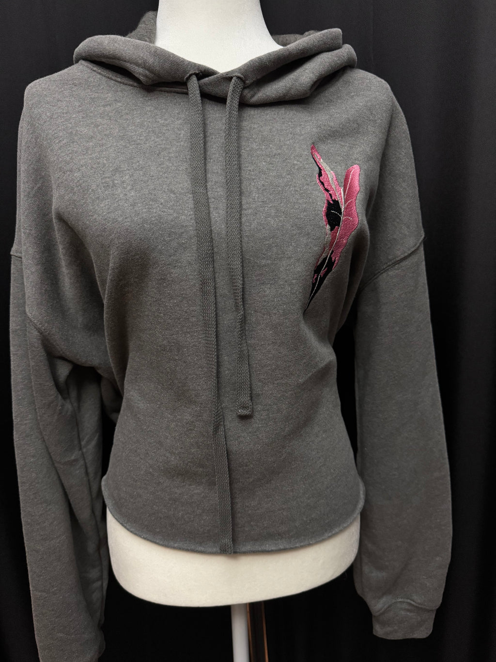 Fleece Hoodie cropped w/ back Design - Embroidered Alocasia Pink Nobilis