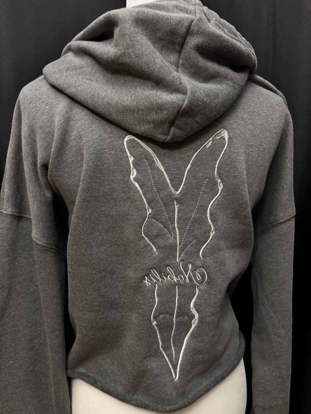 Fleece Hoodie cropped w/ back Design - Embroidered Alocasia Pink Nobilis