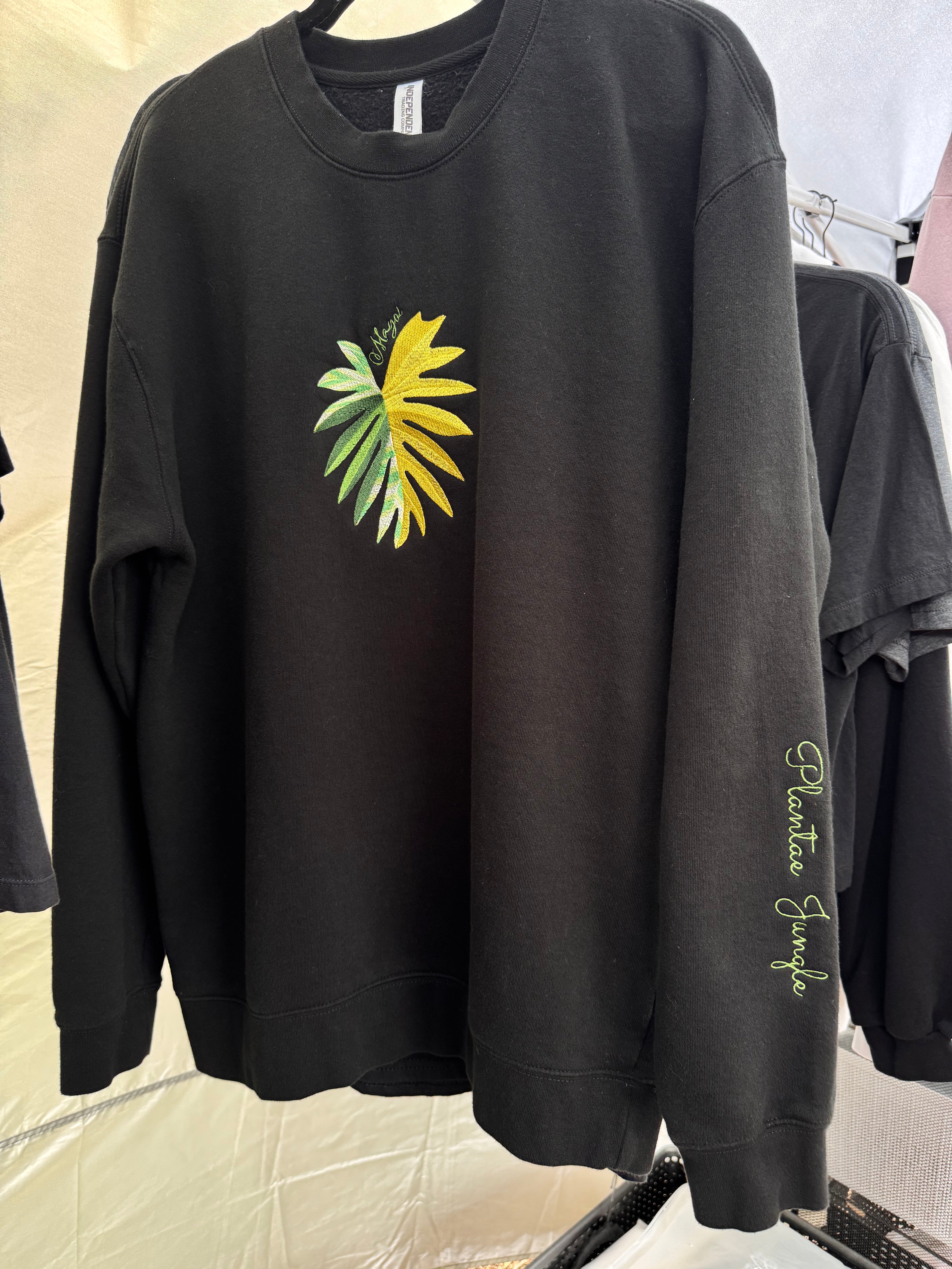 Sweatshirt - Embroidered Philodendron Mayoi Var