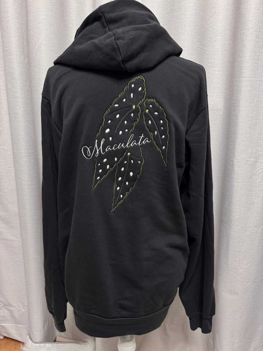 Fleece Hoodie cropped - Embroidered Begonia Pink Maculata