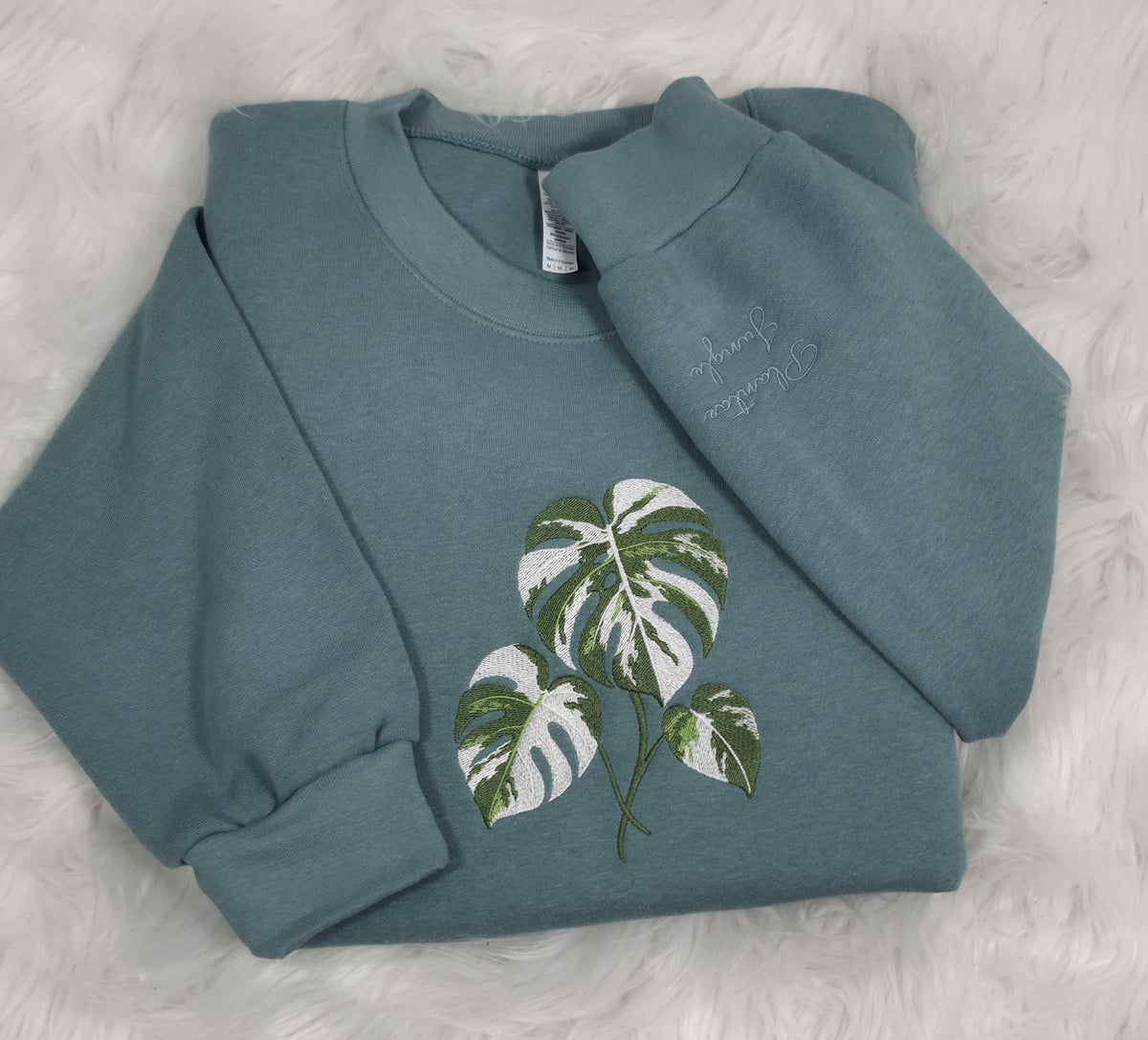 Monstera Borsigiana 'Albo' (front center bigger size embroidery)